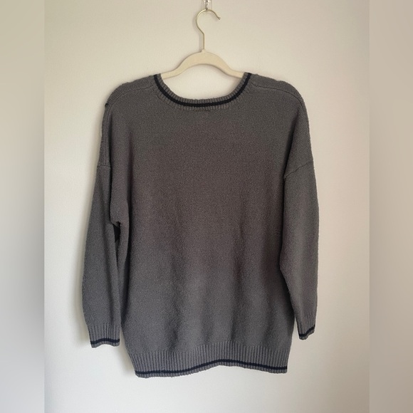 TORRID Grey Star Camo Print Knit Crewneck Sweater Women’s Size 0 Large - Picture 7 of 7